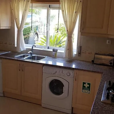 Great Flat With Heated Indoor Pool&jacuzzialvor Portimão