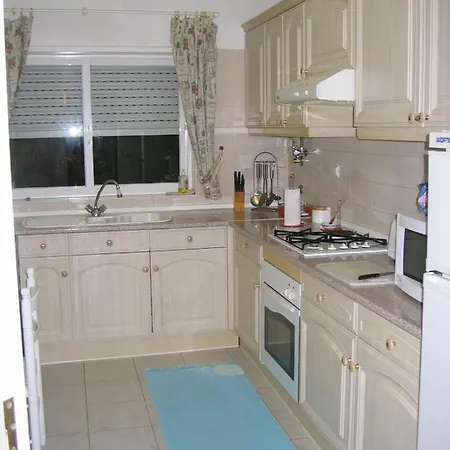 Great Flat With Heated Indoor Pool&jacuzzialvor Портиман